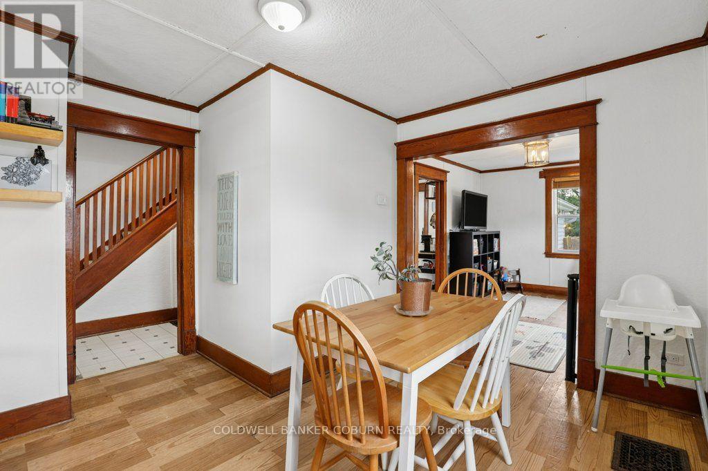 6674 FOURTH LINE ROAD S - Image 15