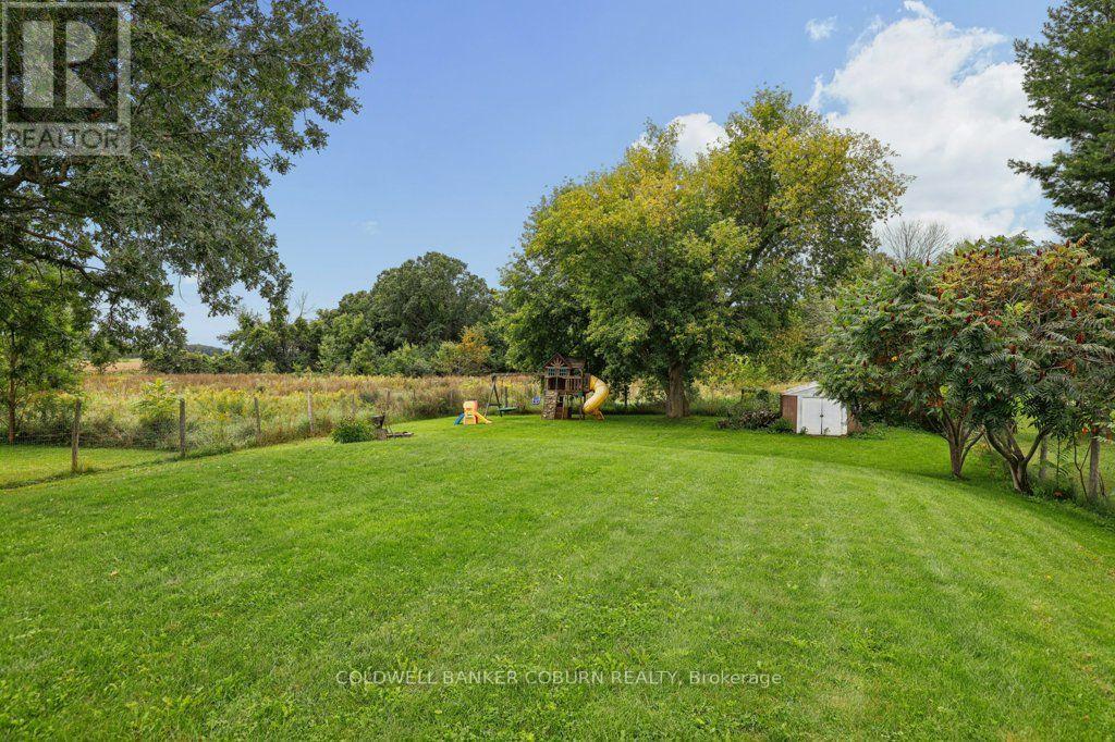 6674 FOURTH LINE ROAD S - Image 36