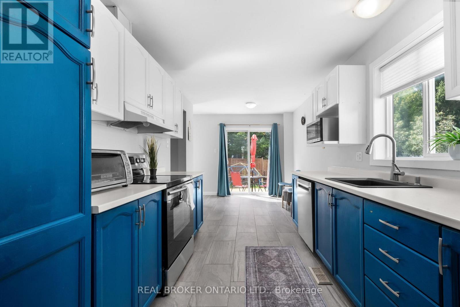 135 DAVENTRY CRESCENT - Image 10