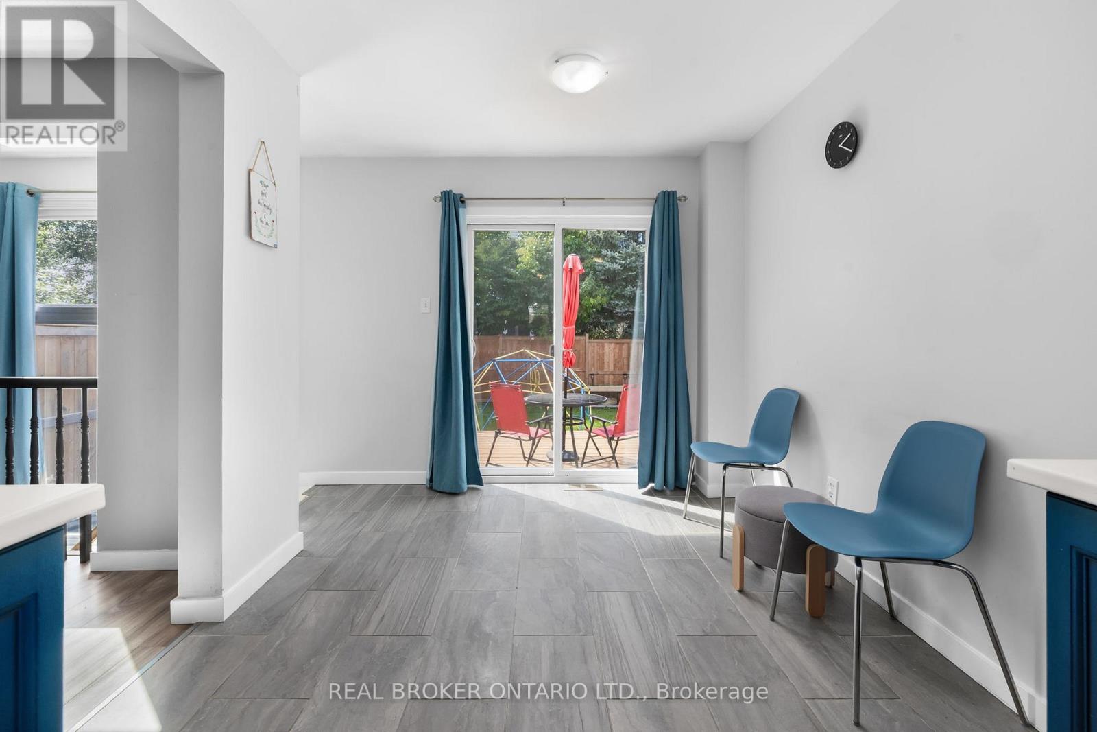 135 DAVENTRY CRESCENT - Image 12