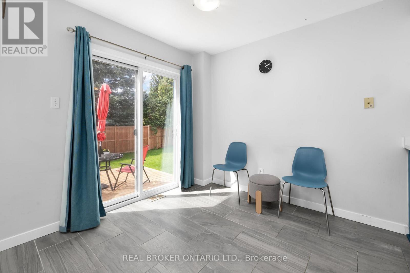 135 DAVENTRY CRESCENT - Image 13