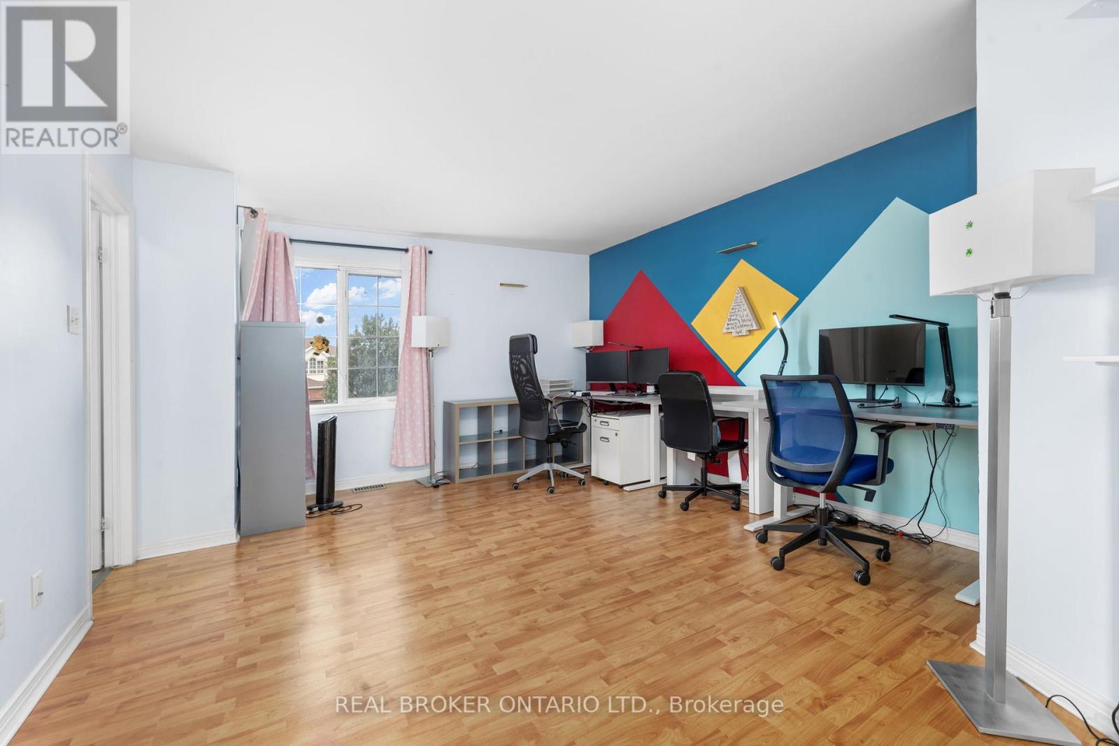 135 DAVENTRY CRESCENT - Image 27