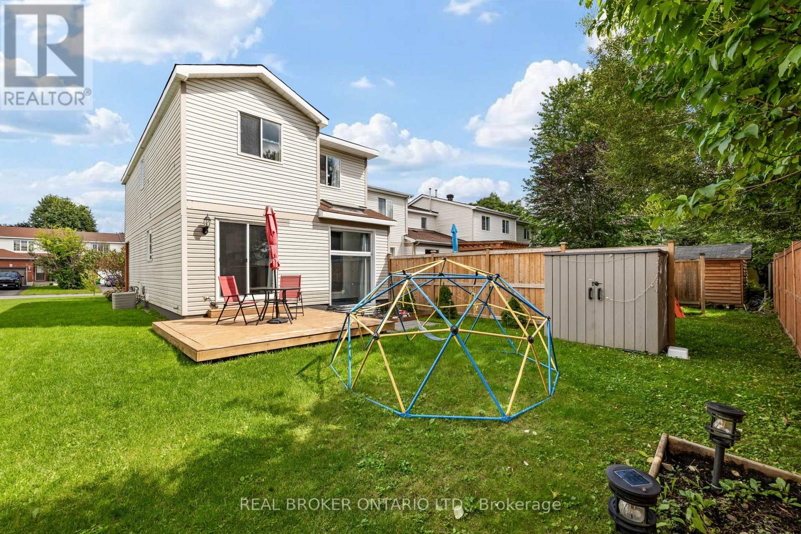 135 DAVENTRY CRESCENT - Image 40