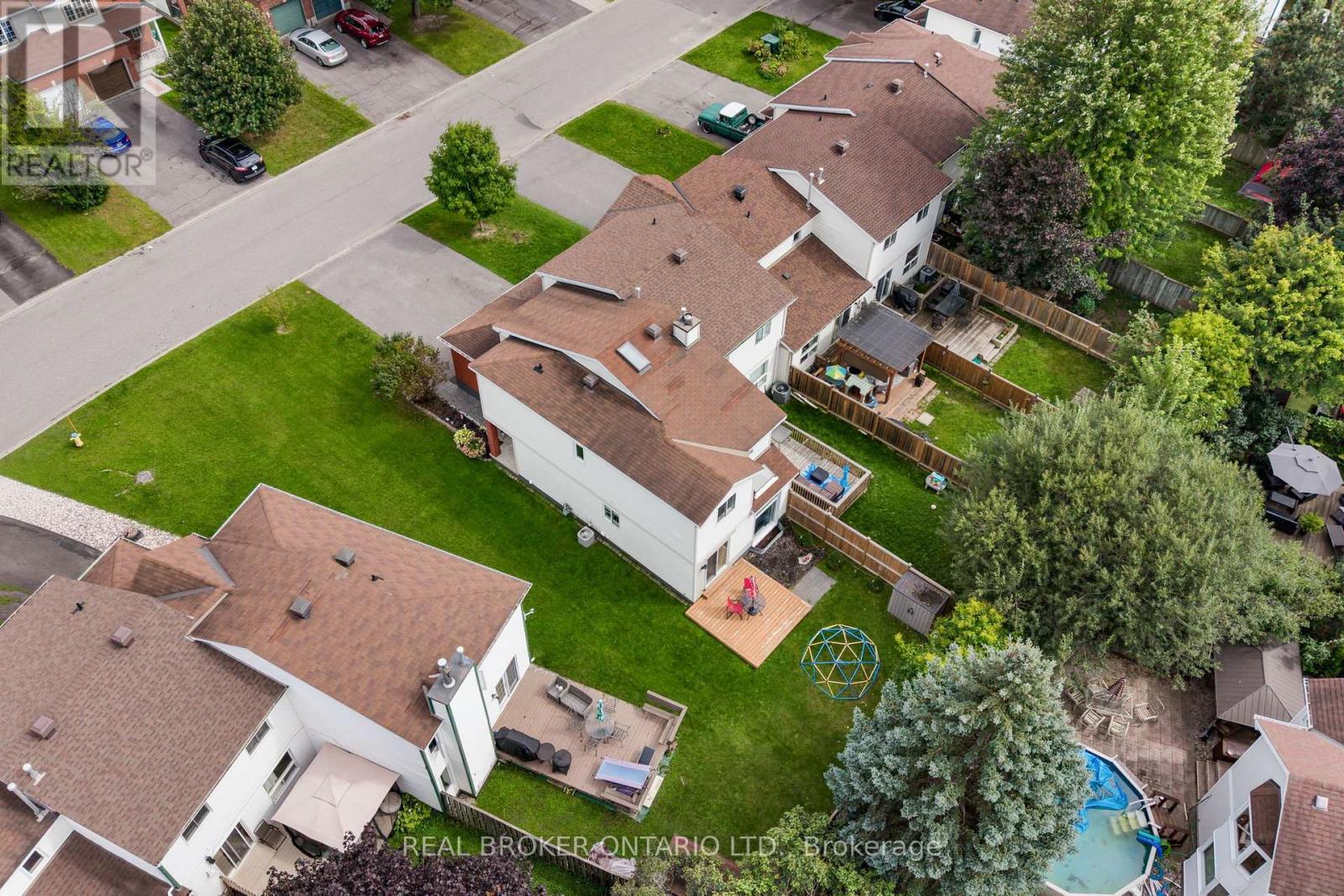 135 DAVENTRY CRESCENT - Image 44