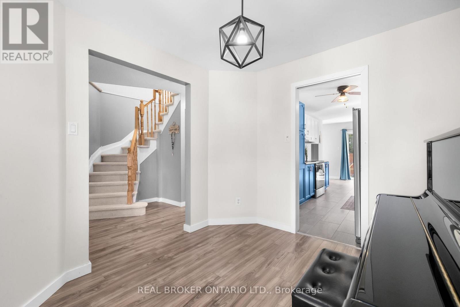 135 DAVENTRY CRESCENT, Ottawa — photo 9