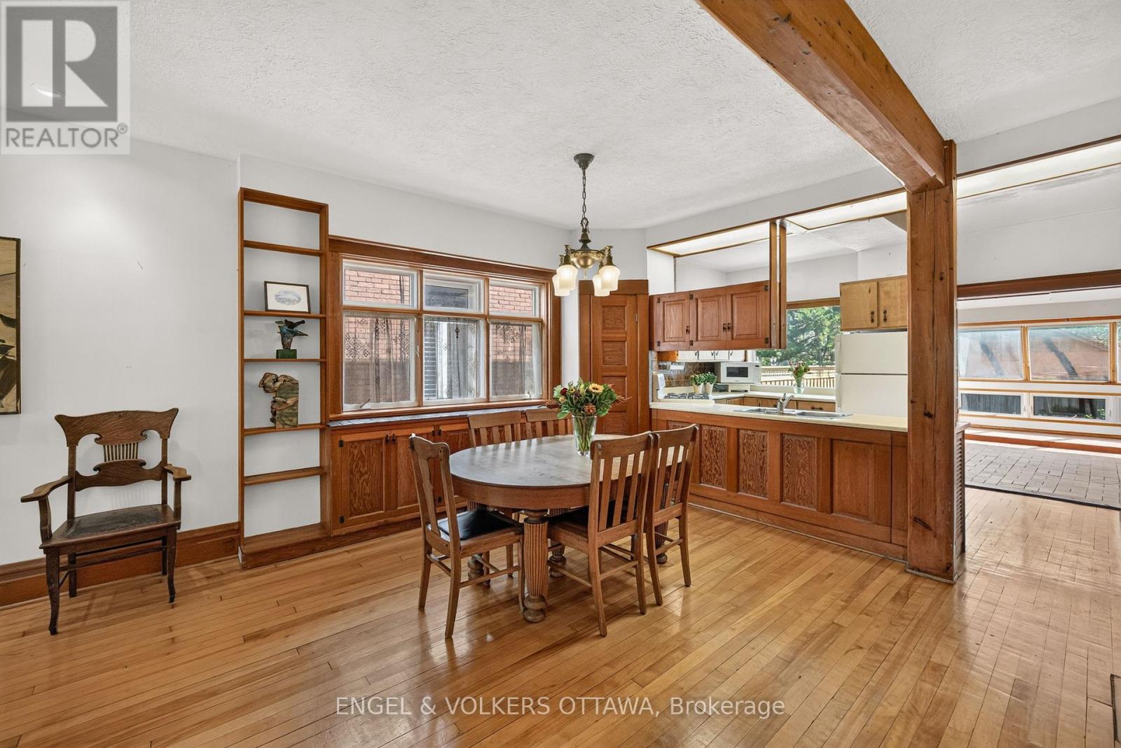68 CAMERON AVENUE - 14