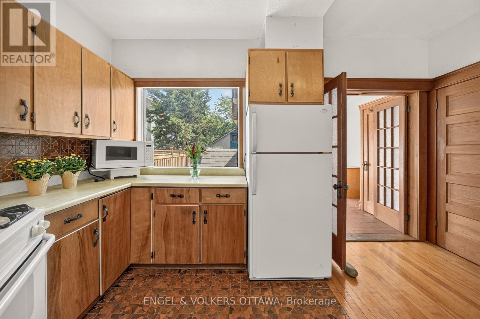 68 CAMERON AVENUE - Image 21