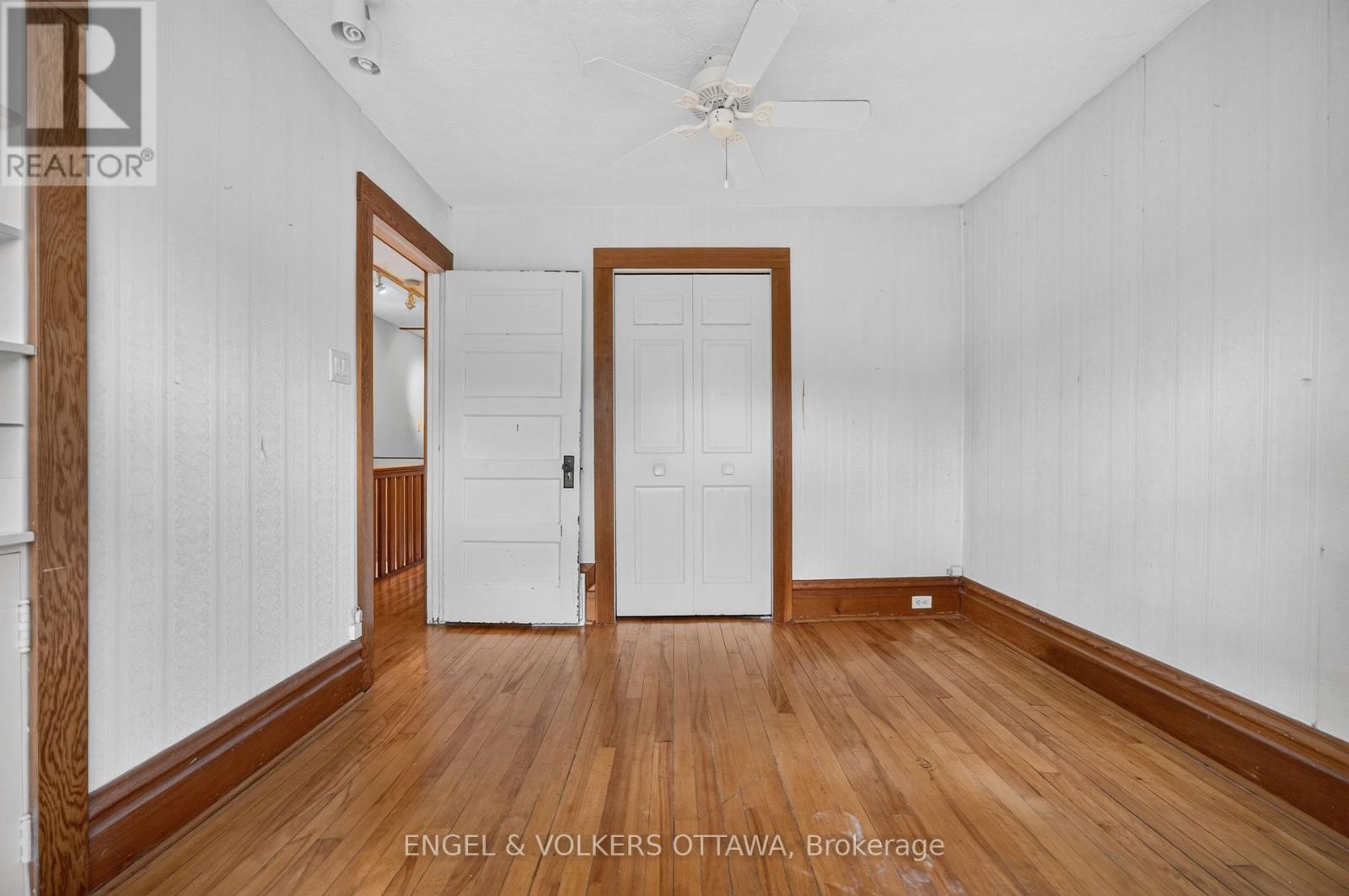 68 CAMERON AVENUE - 34