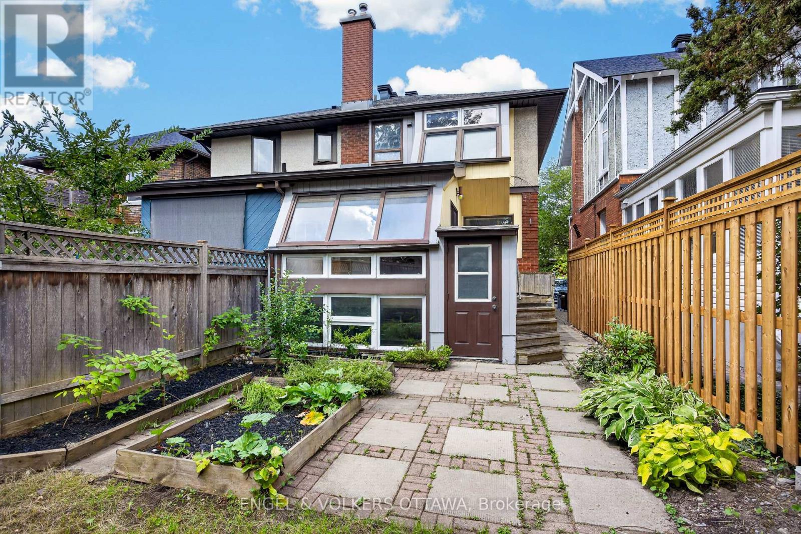 68 CAMERON AVENUE - 37