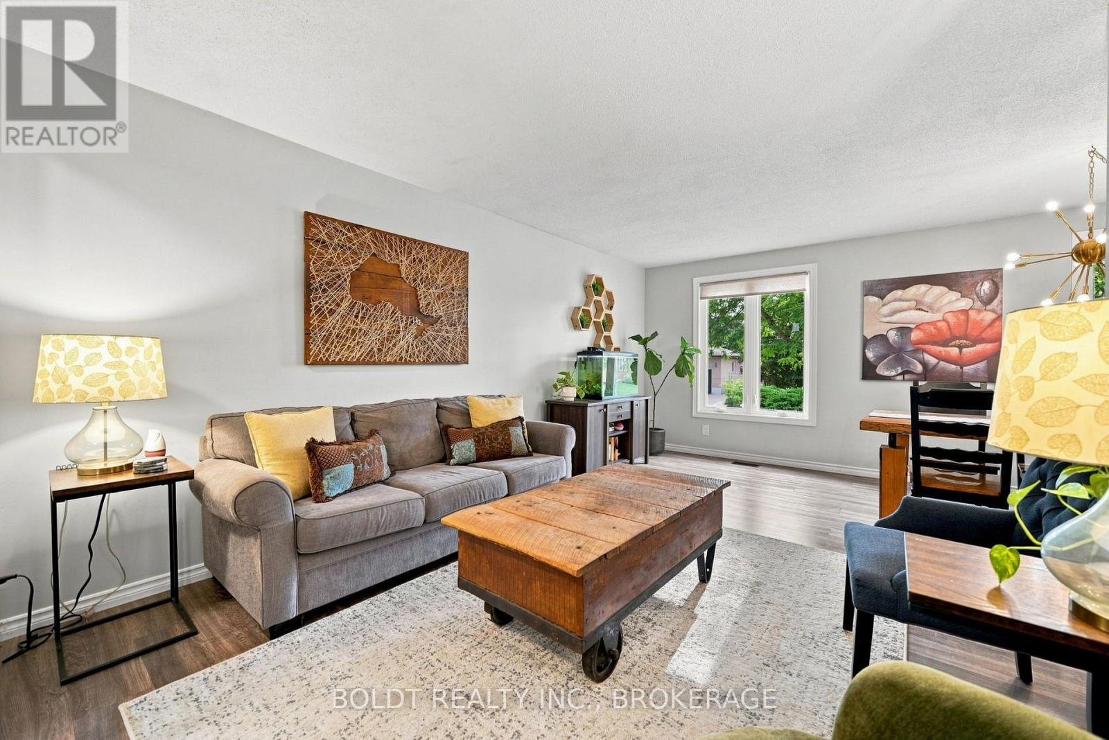 84 ALLANBROOK STREET - Image 10