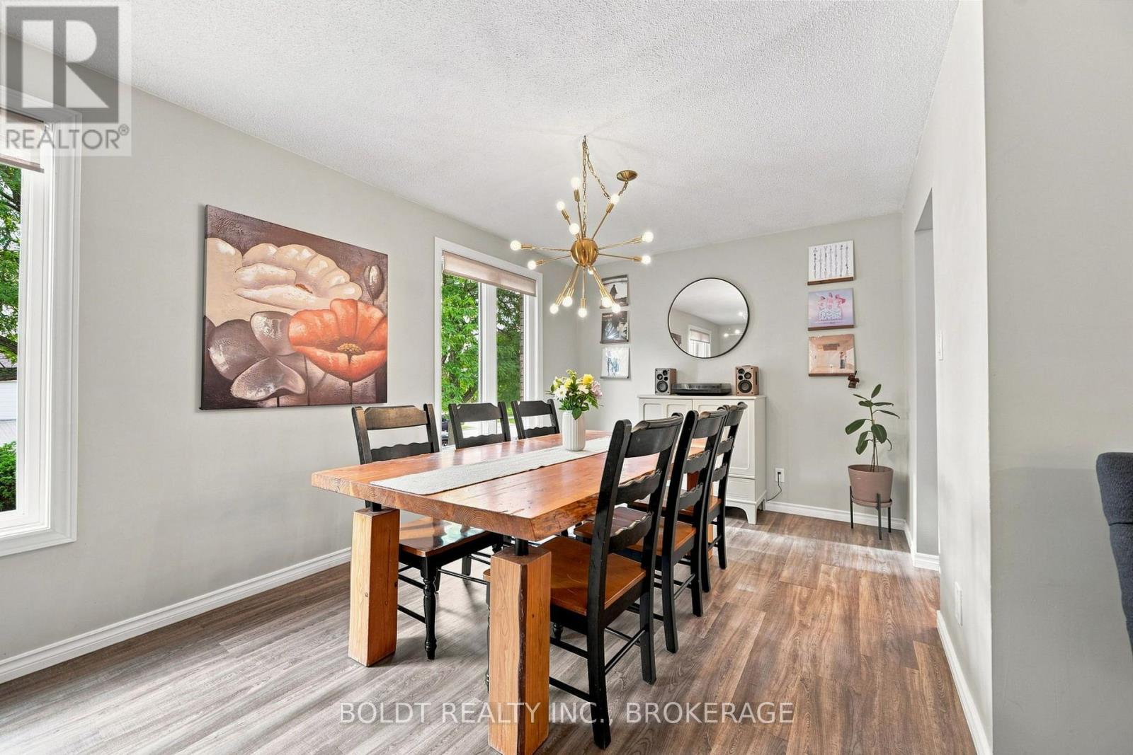 84 ALLANBROOK STREET - Image 12