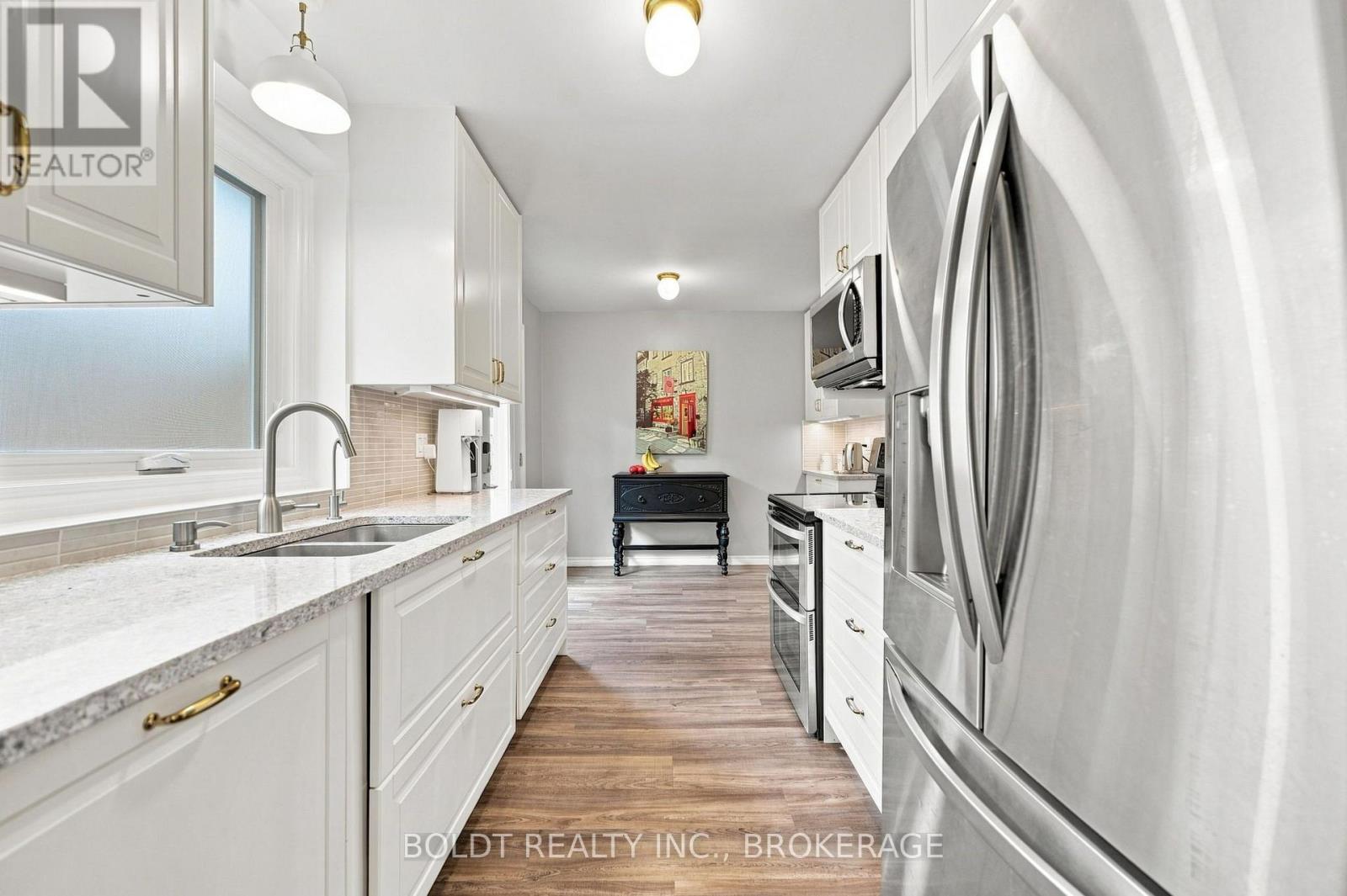 84 ALLANBROOK STREET - Image 15