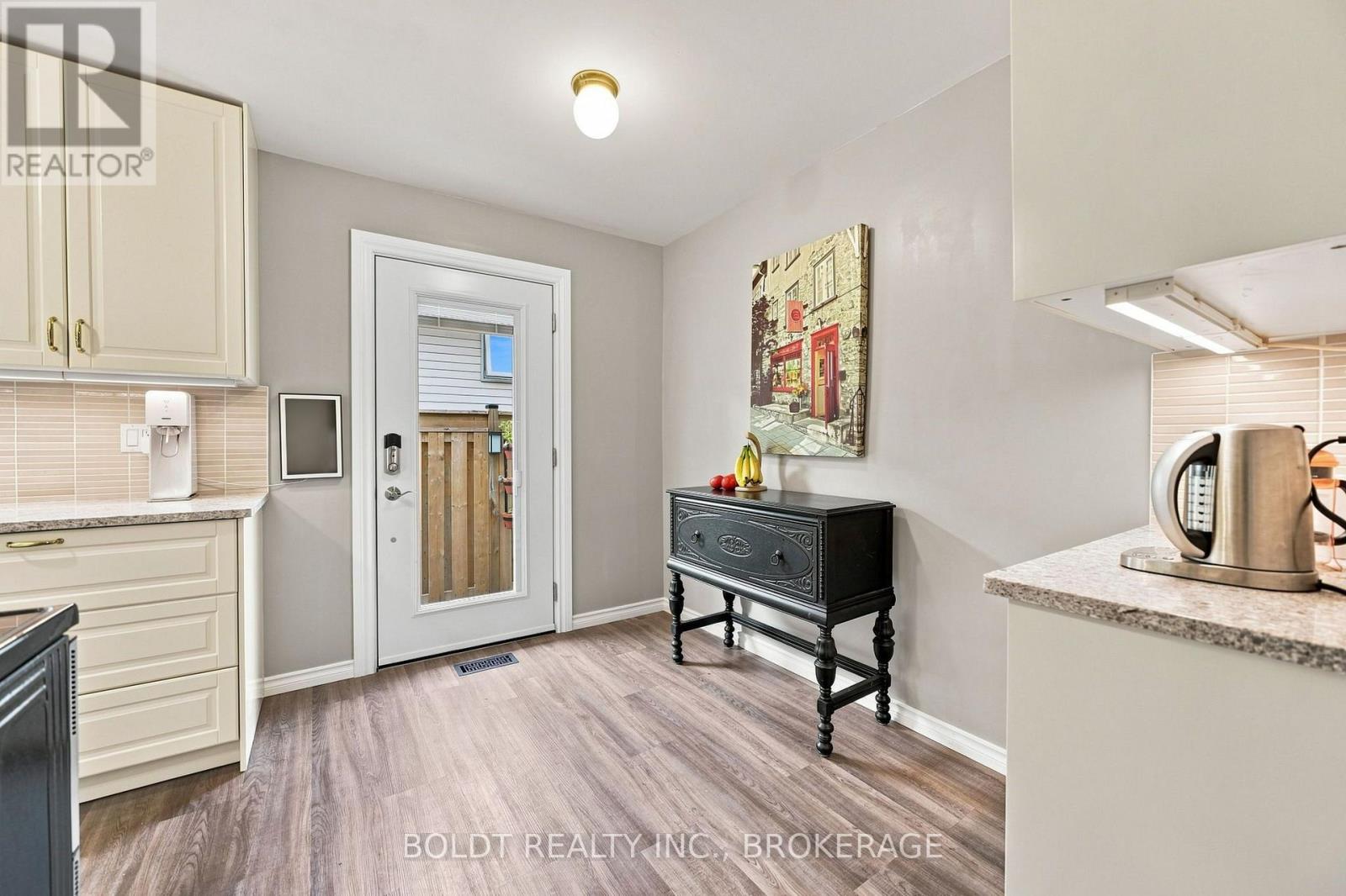 84 ALLANBROOK STREET - Image 20