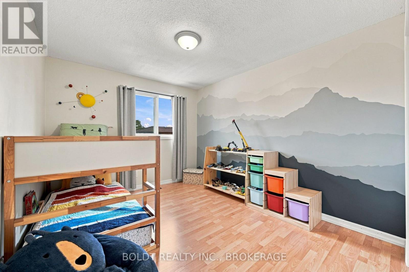 84 ALLANBROOK STREET - Image 25