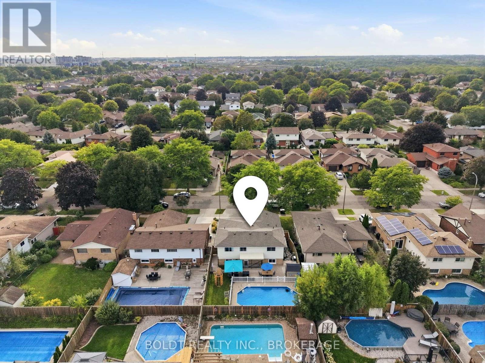 84 ALLANBROOK STREET - Image 3