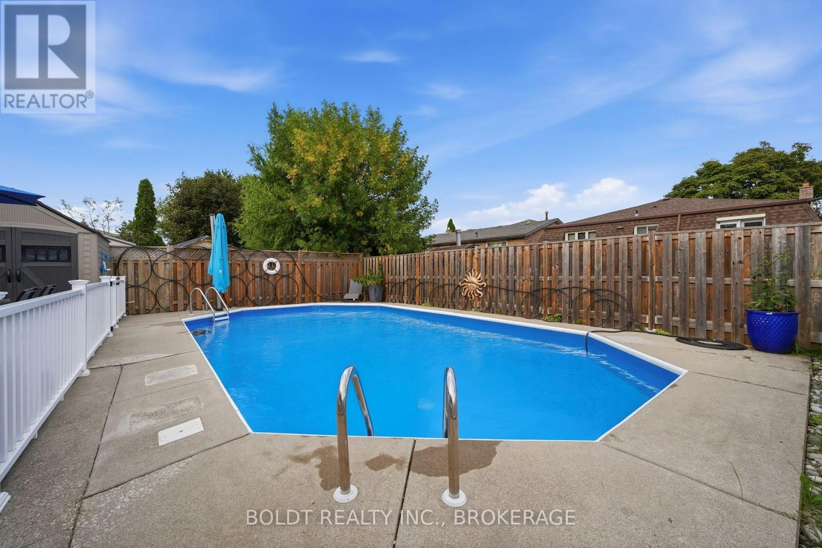 84 ALLANBROOK STREET - Image 43