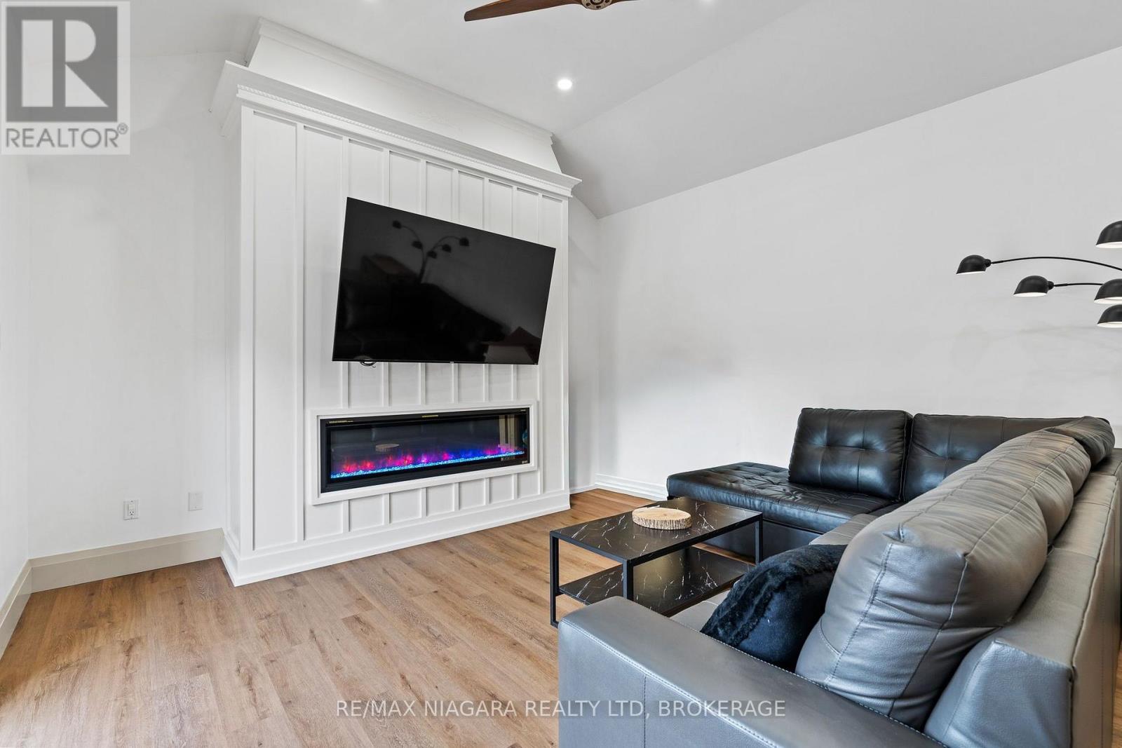 157 AQUEDUCT STREET - Image 17