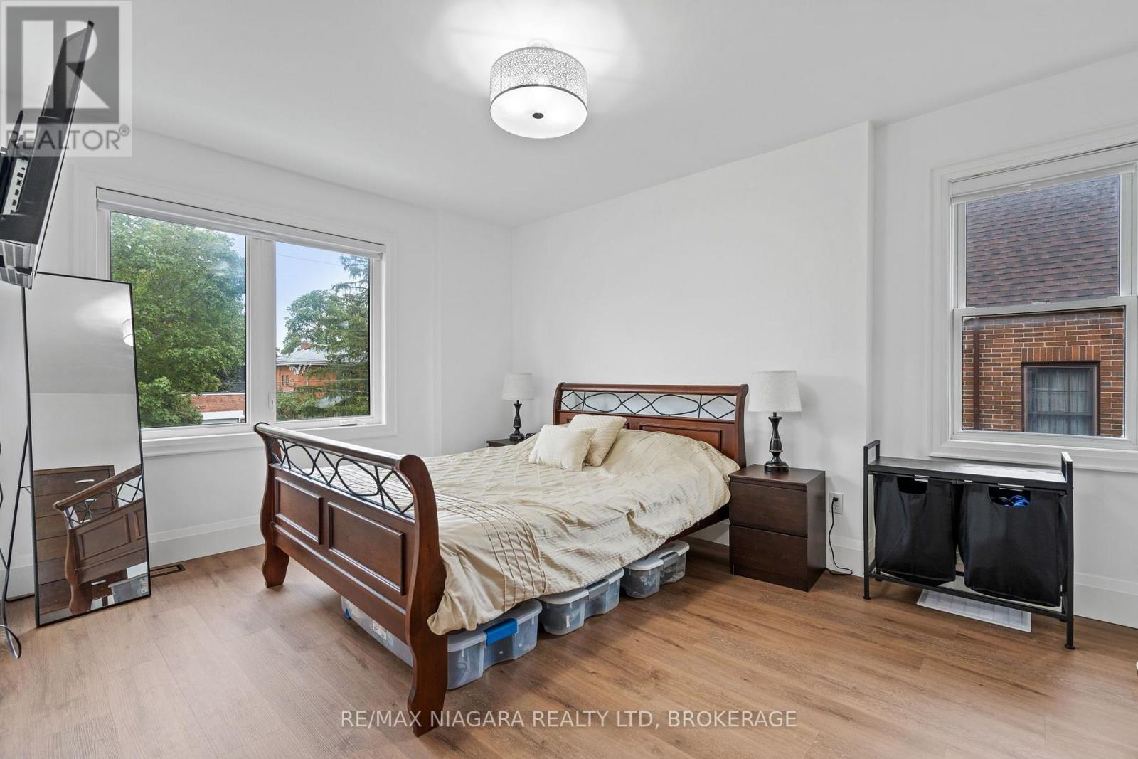 157 AQUEDUCT STREET - Image 23