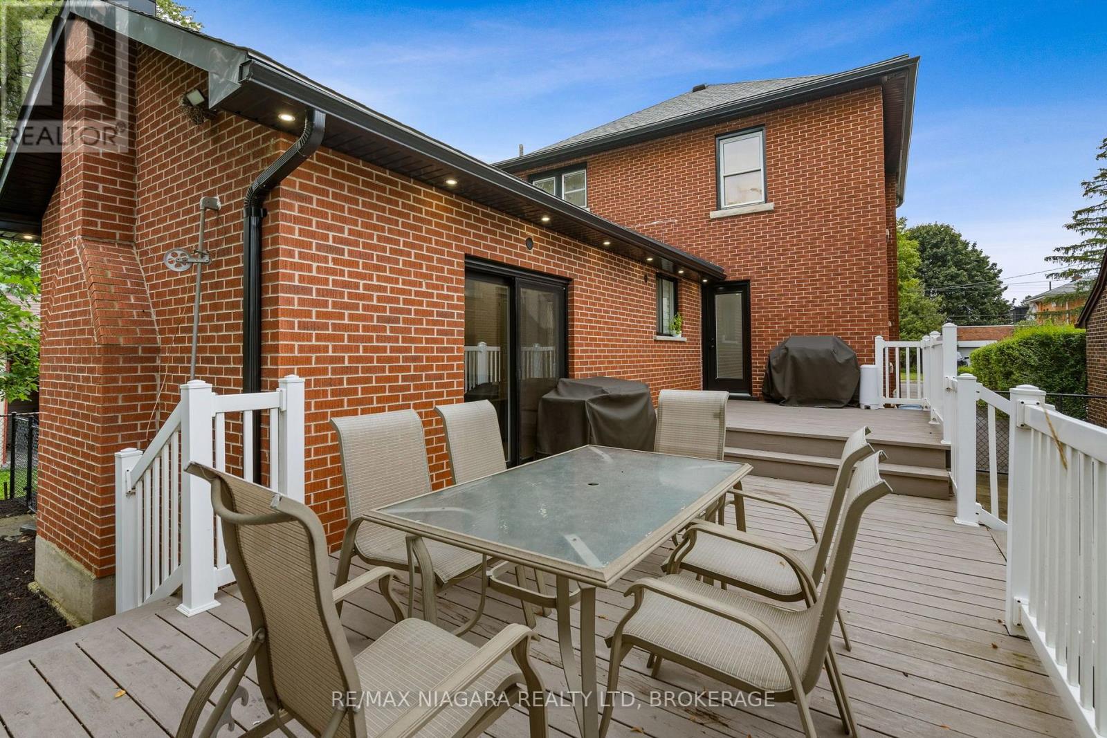 157 AQUEDUCT STREET - Image 36