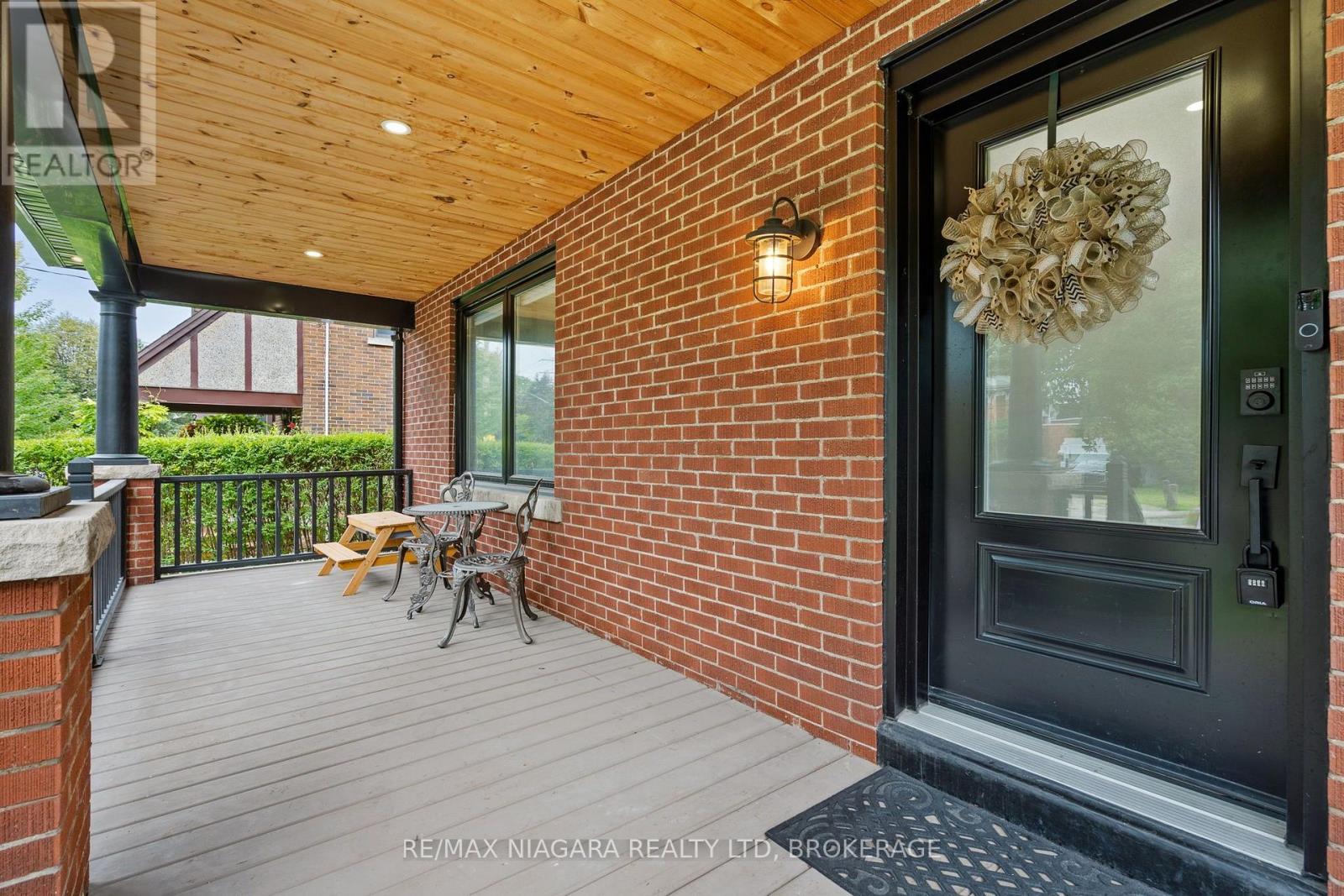 157 AQUEDUCT STREET - Image 4