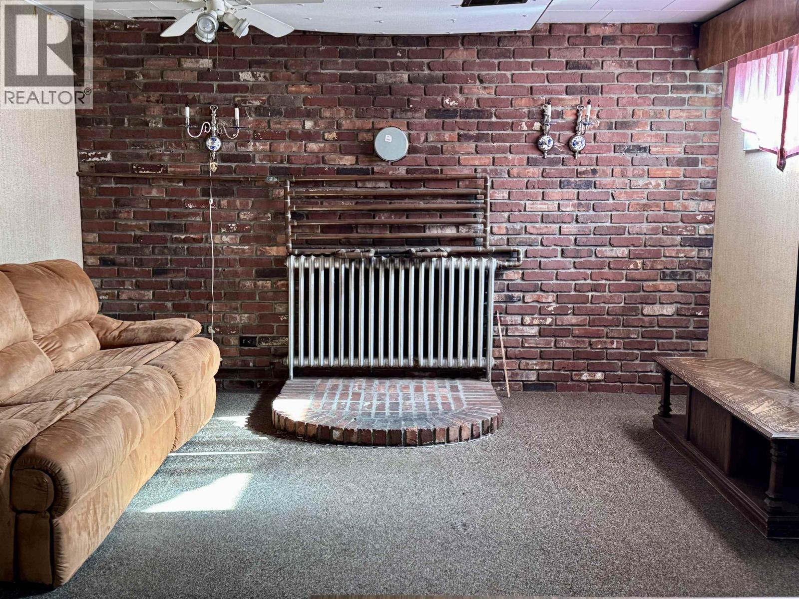 4020 FIRST AVENUE, Smithers