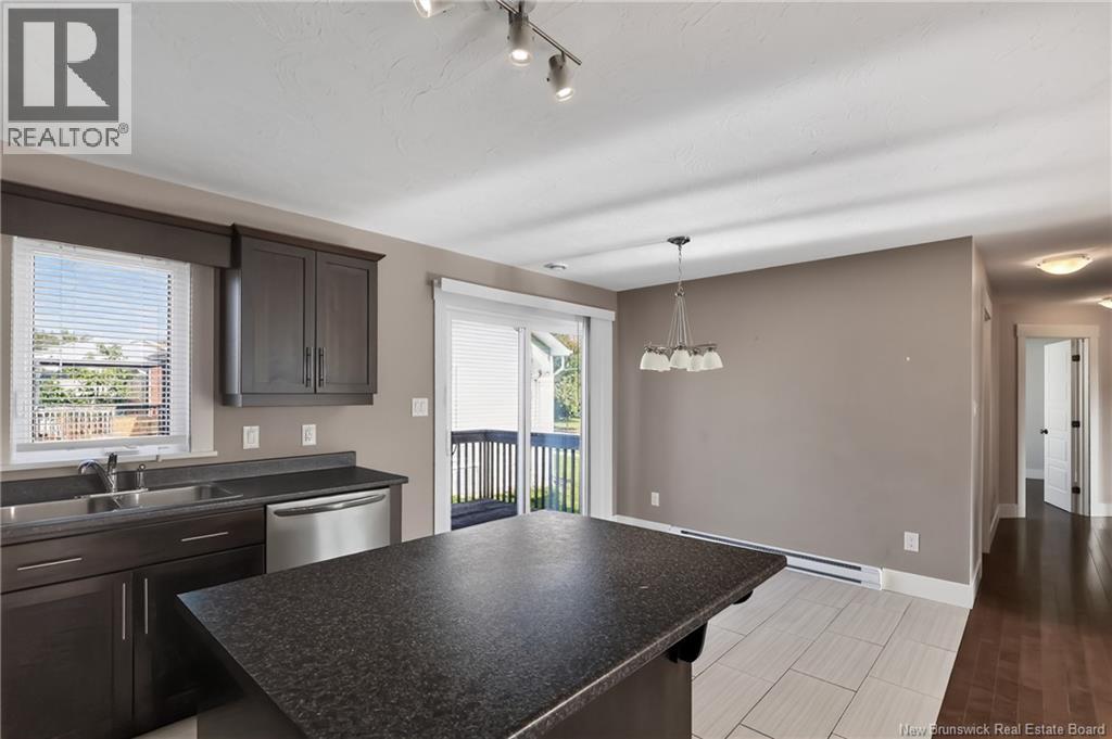 27 Cumberland, Moncton — photo 4