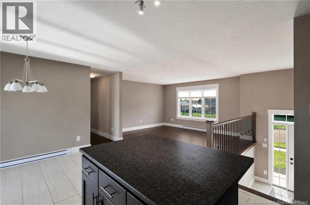 27 Cumberland, Moncton — photo 8