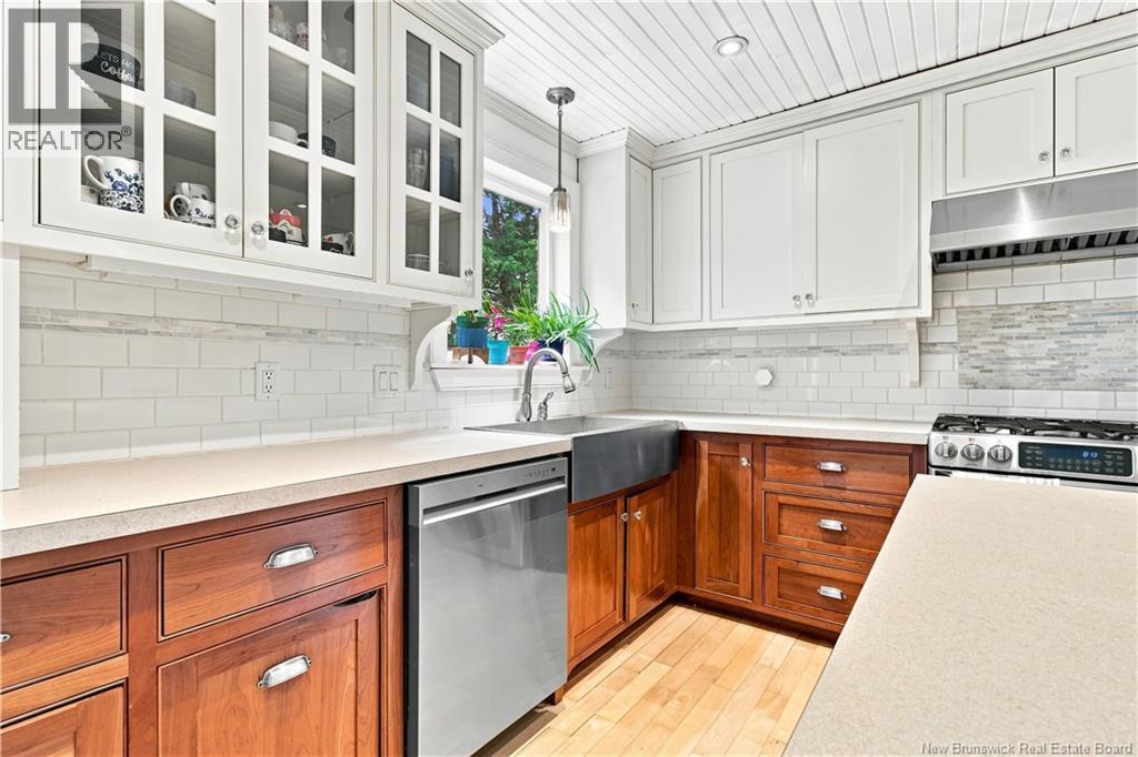 133 Old Mill Road, Island View — photo 9