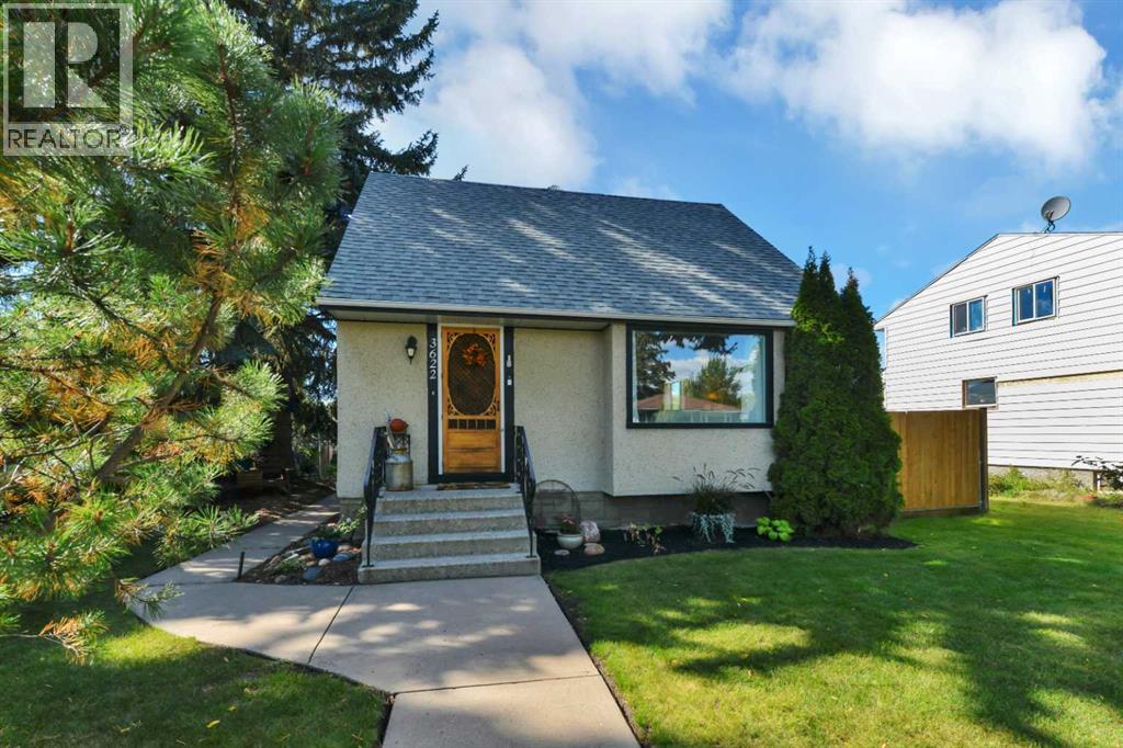 Listing photo – 3622 41 Avenue, Red Deer