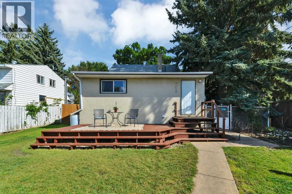 Listing photo – 3622 41 Avenue, Red Deer