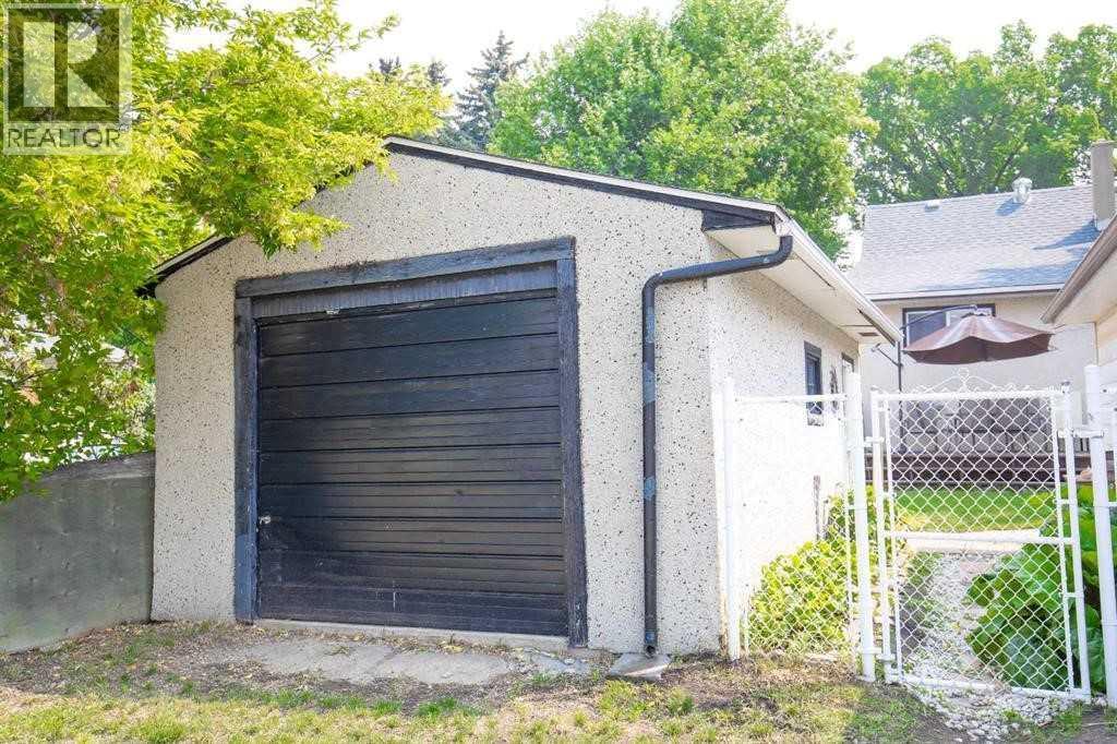 Listing photo – 3622 41 Avenue, Red Deer