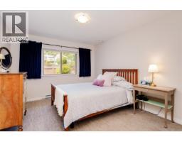 6654 Acreman Pl, Sooke, BC V9Z0V9 Photo 12