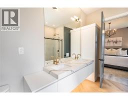 616 Mead Court, Sarnia, ON N7W0B5 Photo 17