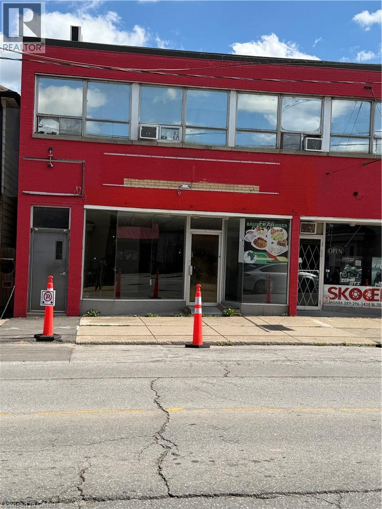 4932 VICTORIA Avenue, Niagara Falls — photo 1