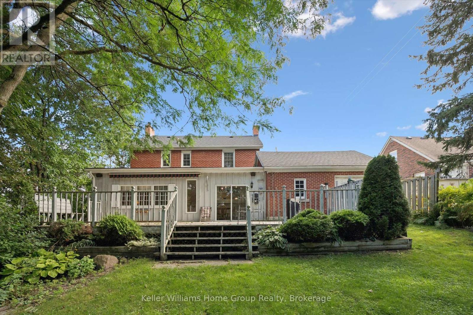 225 ELORA STREET - 36