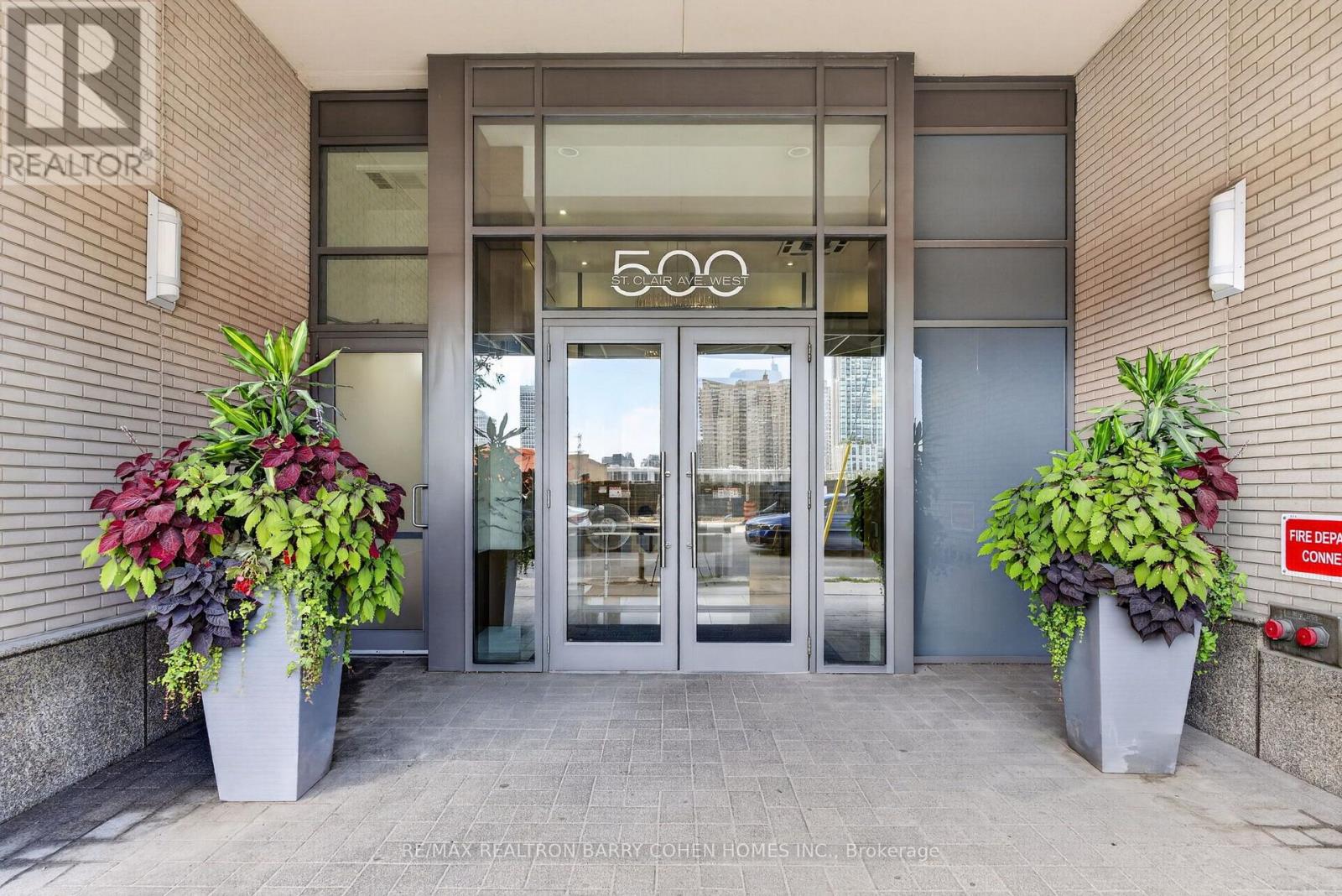 #1404 500 ST CLAIR AVENUE W - 2