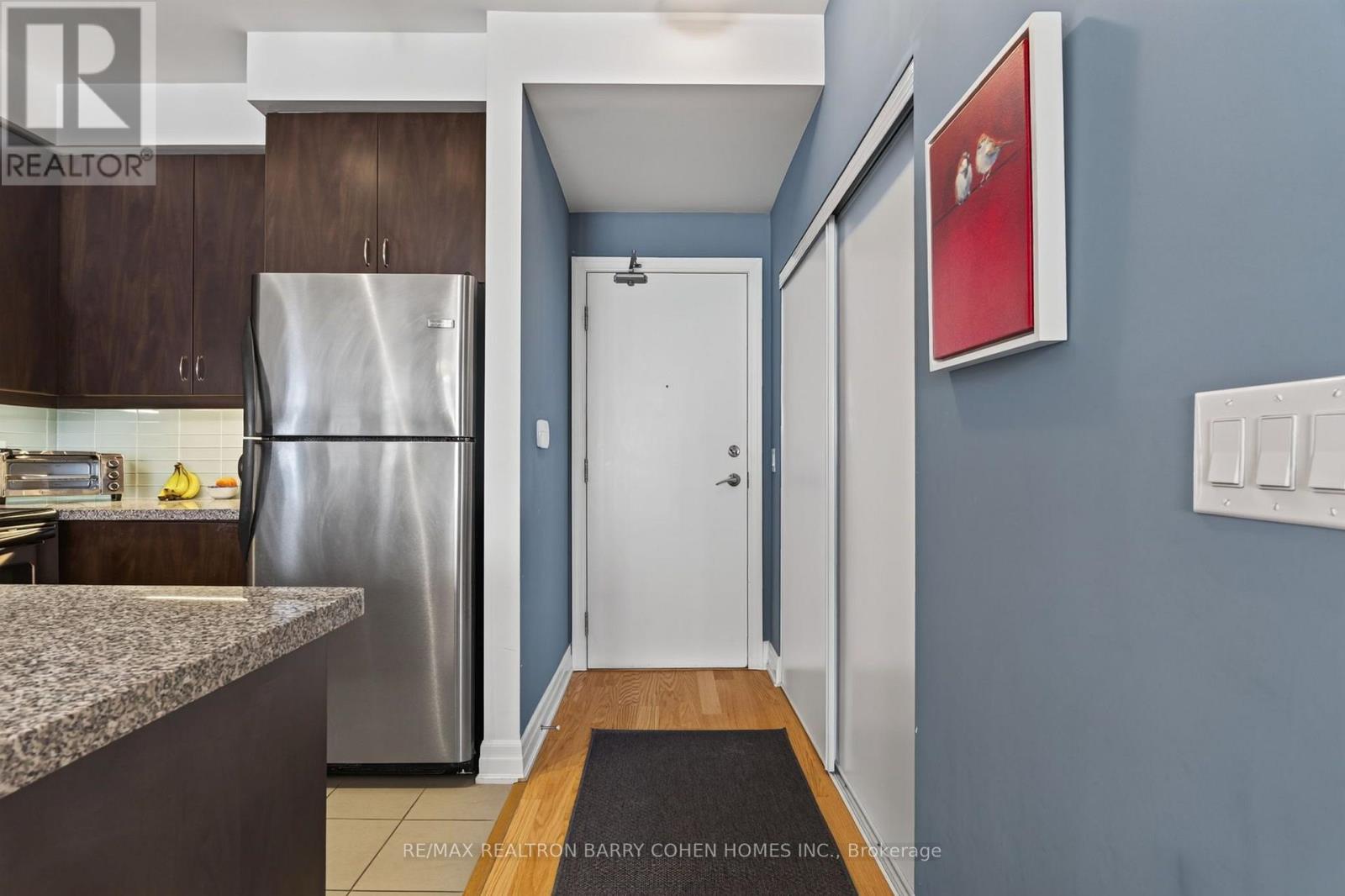 #1404 500 ST CLAIR AVENUE W - 4