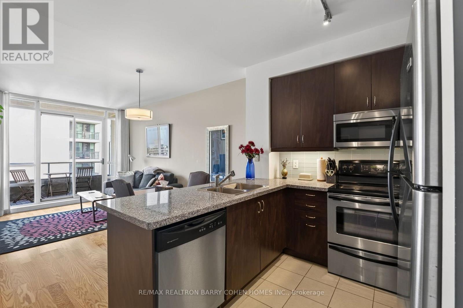 #1404 500 ST CLAIR AVENUE W - 5