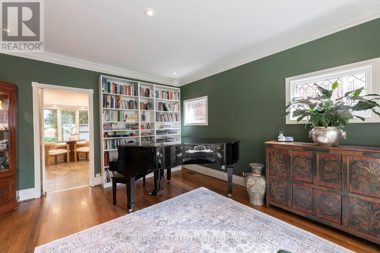 43 ORIOLE ROAD - 17