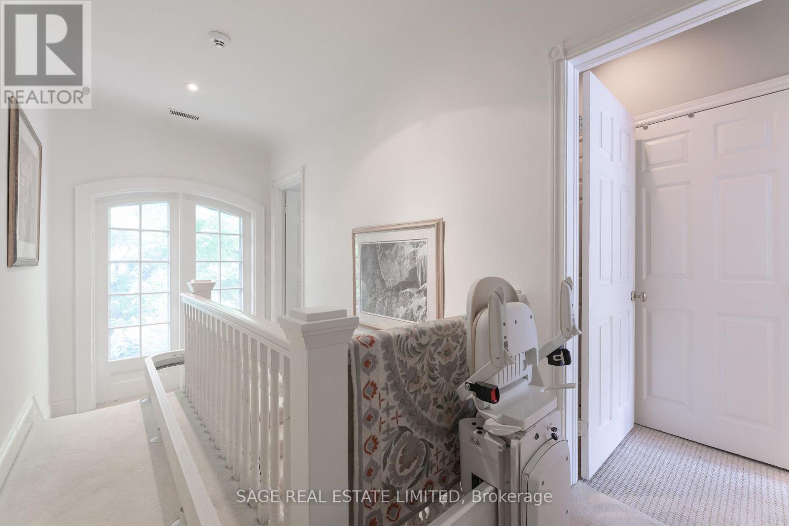43 ORIOLE ROAD - 21