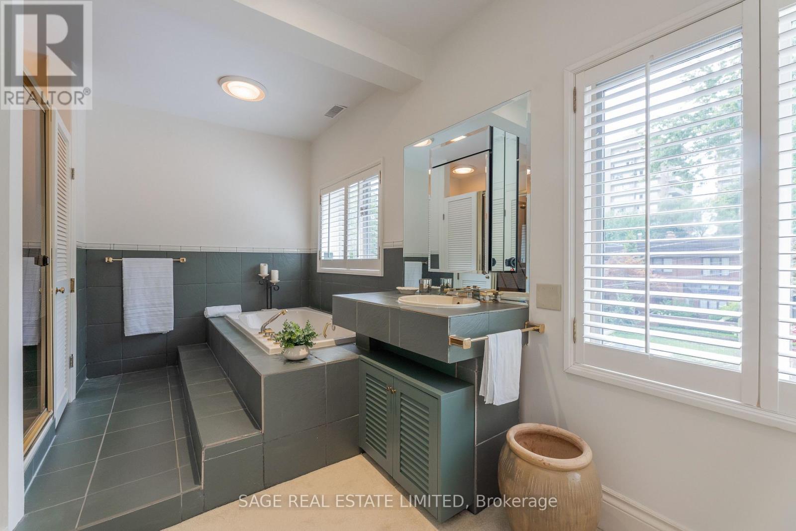 43 ORIOLE ROAD - Image 26