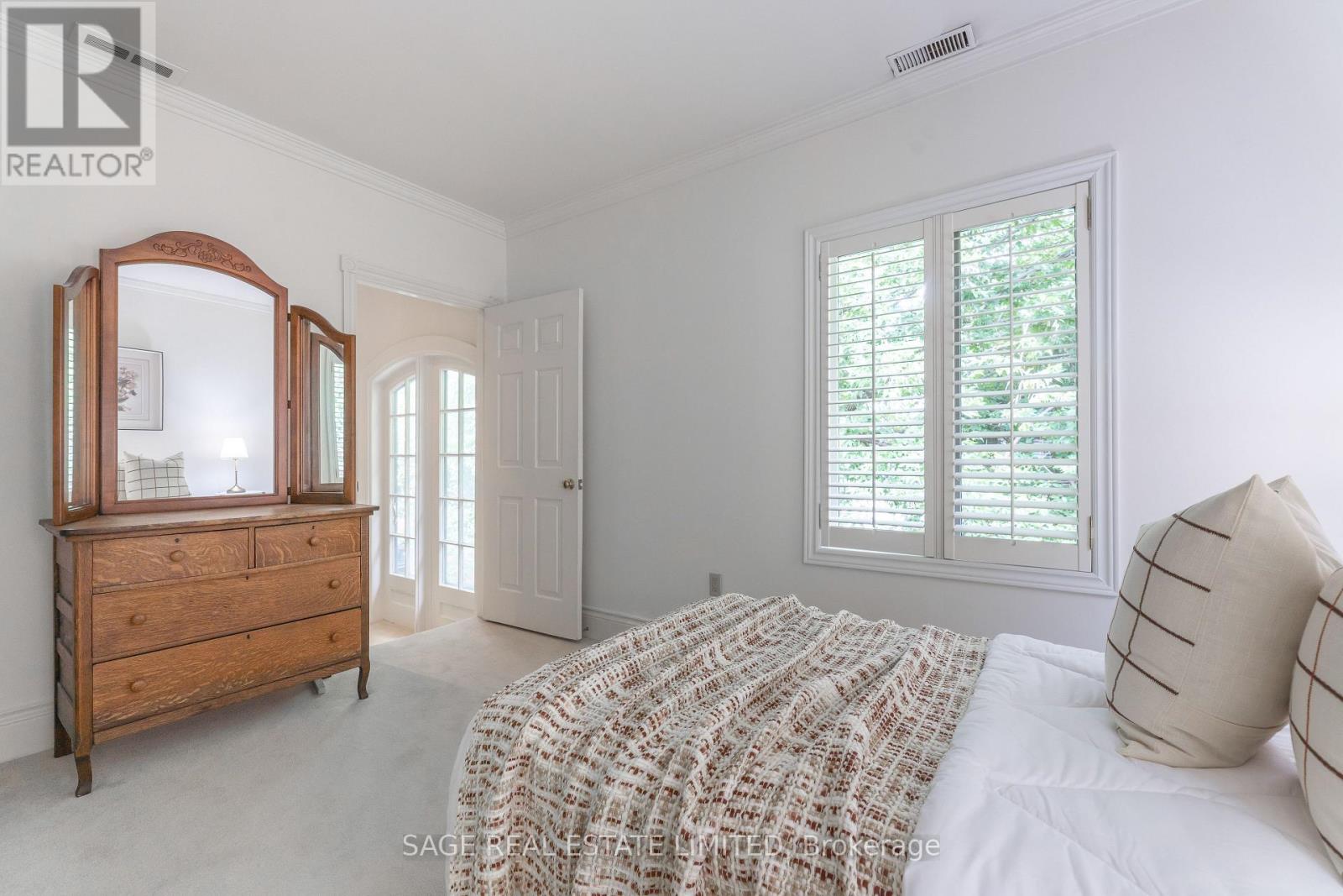 43 ORIOLE ROAD - 33