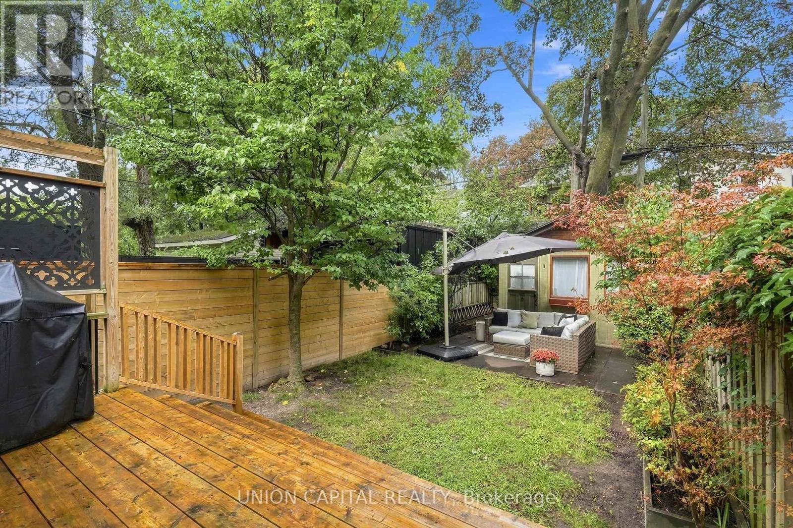 72 ROBBINS AVENUE - 23