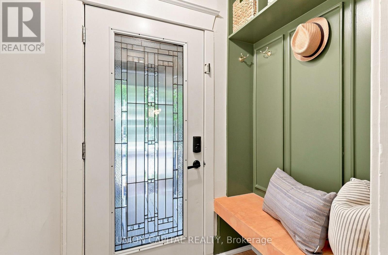 72 ROBBINS AVENUE - 3