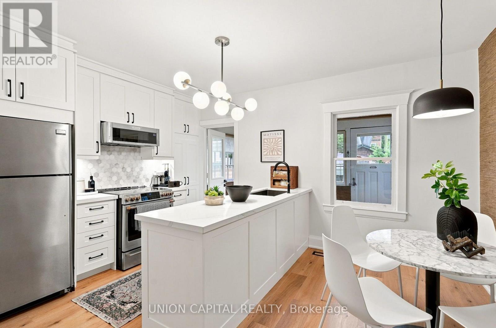 72 ROBBINS AVENUE - 8