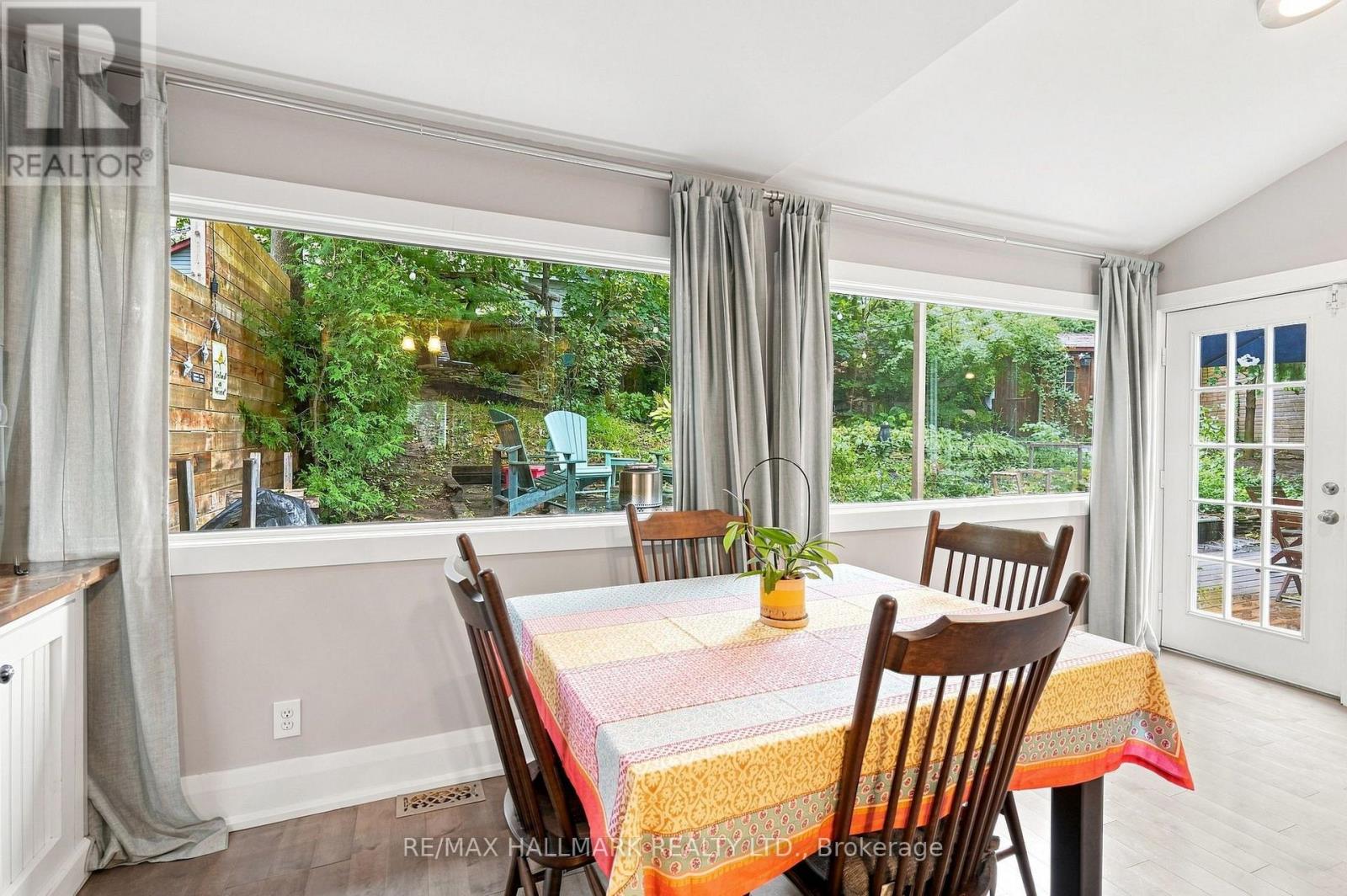 1 GLENMOUNT PARK ROAD - 12