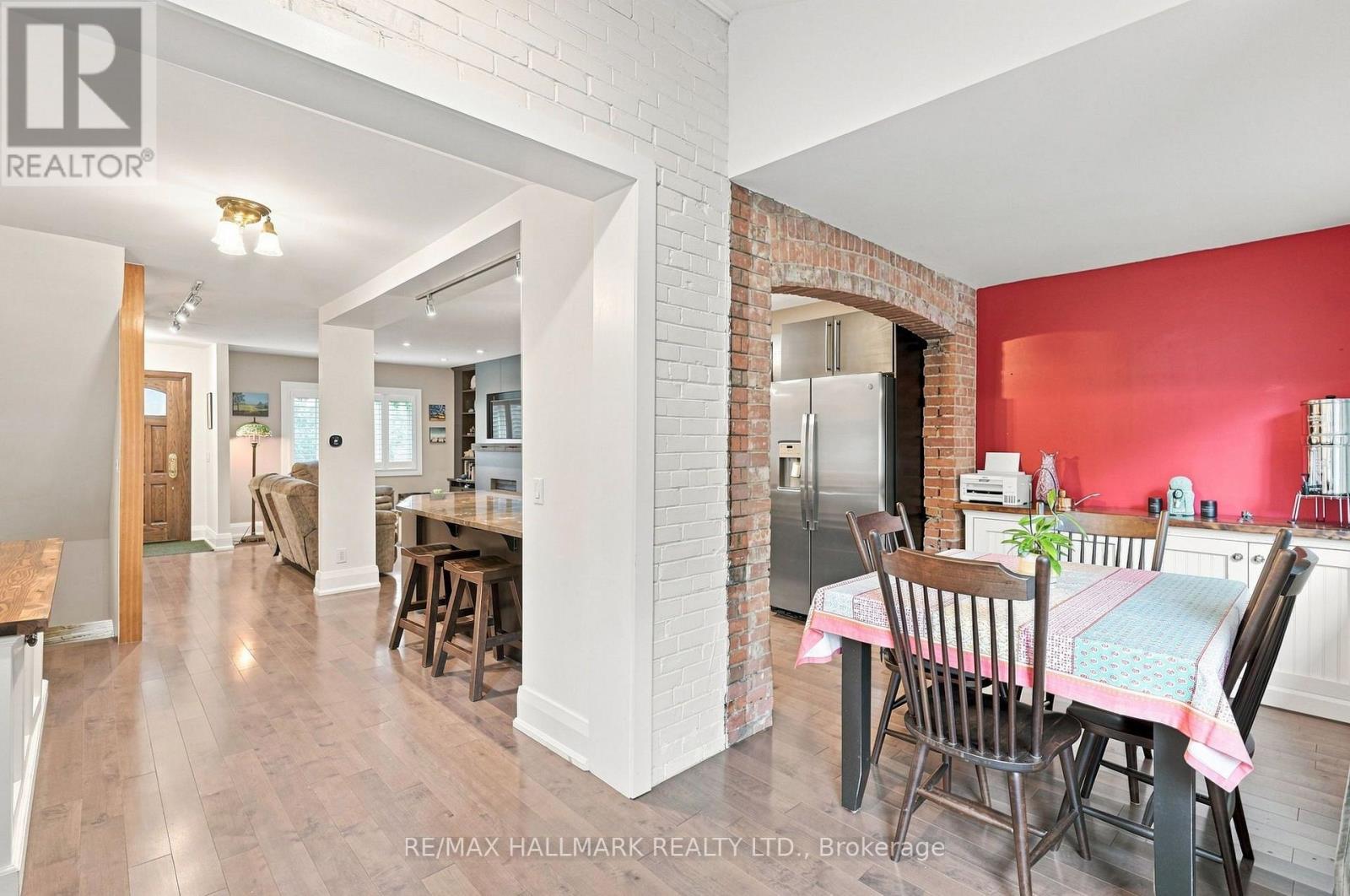 1 GLENMOUNT PARK ROAD - 9