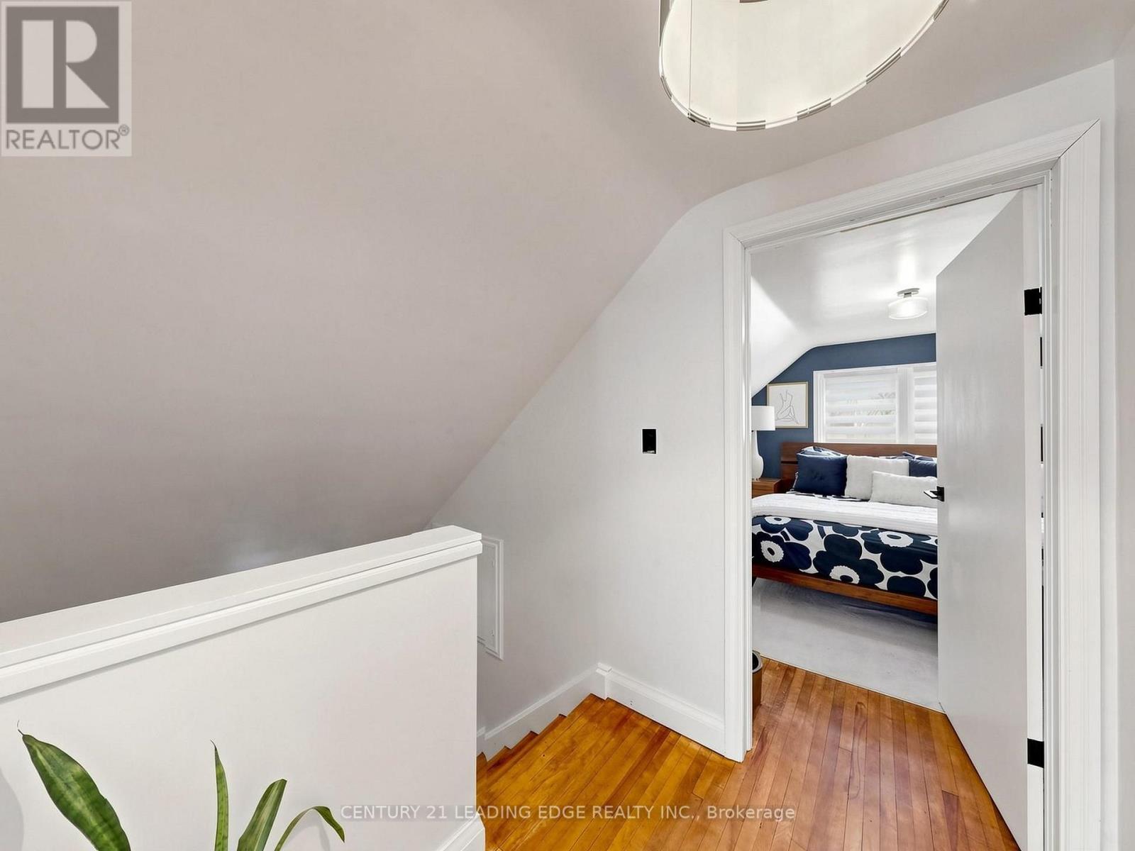 177 PARK ROAD N - 22
