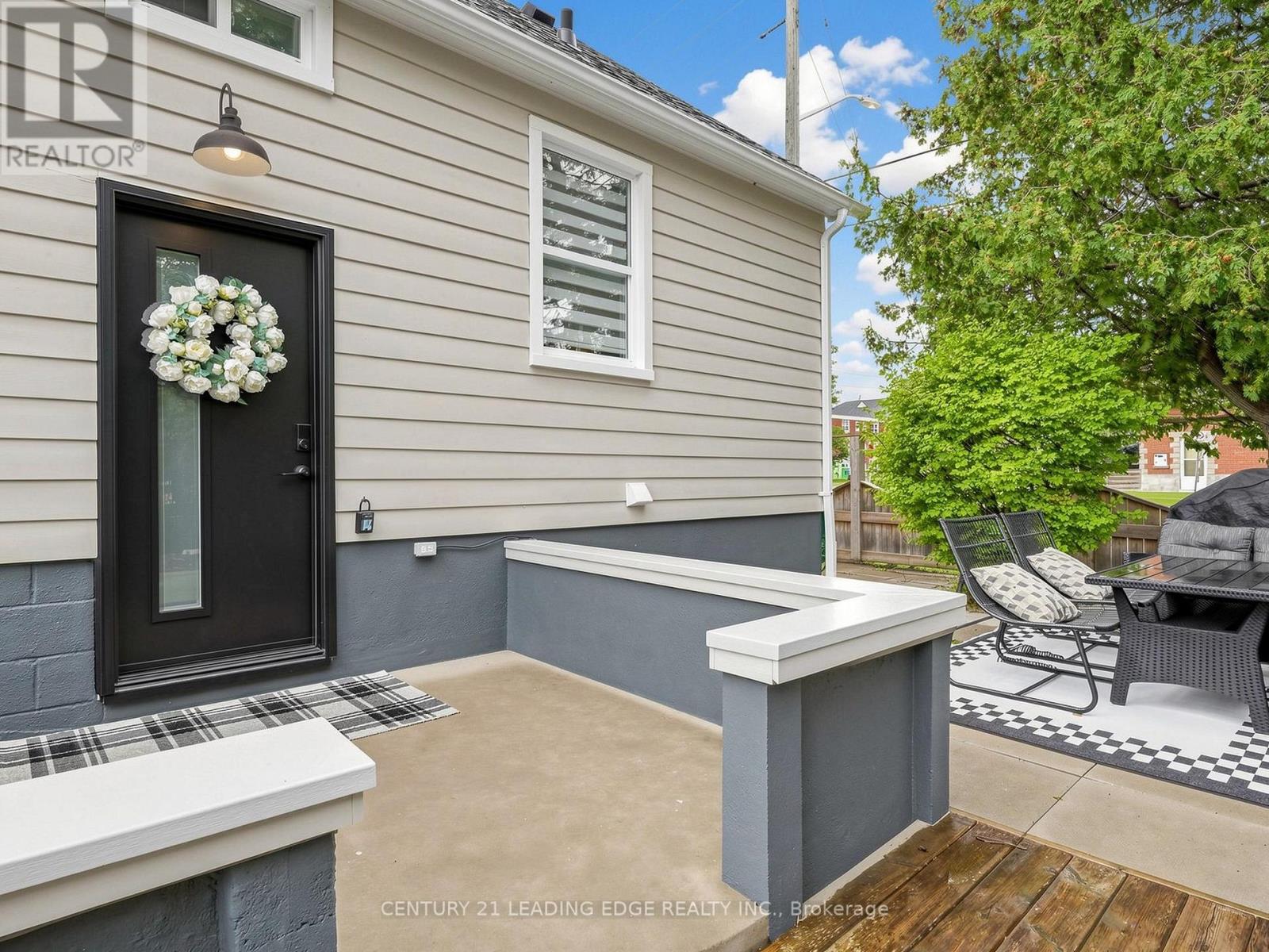 177 PARK ROAD N - Image 38