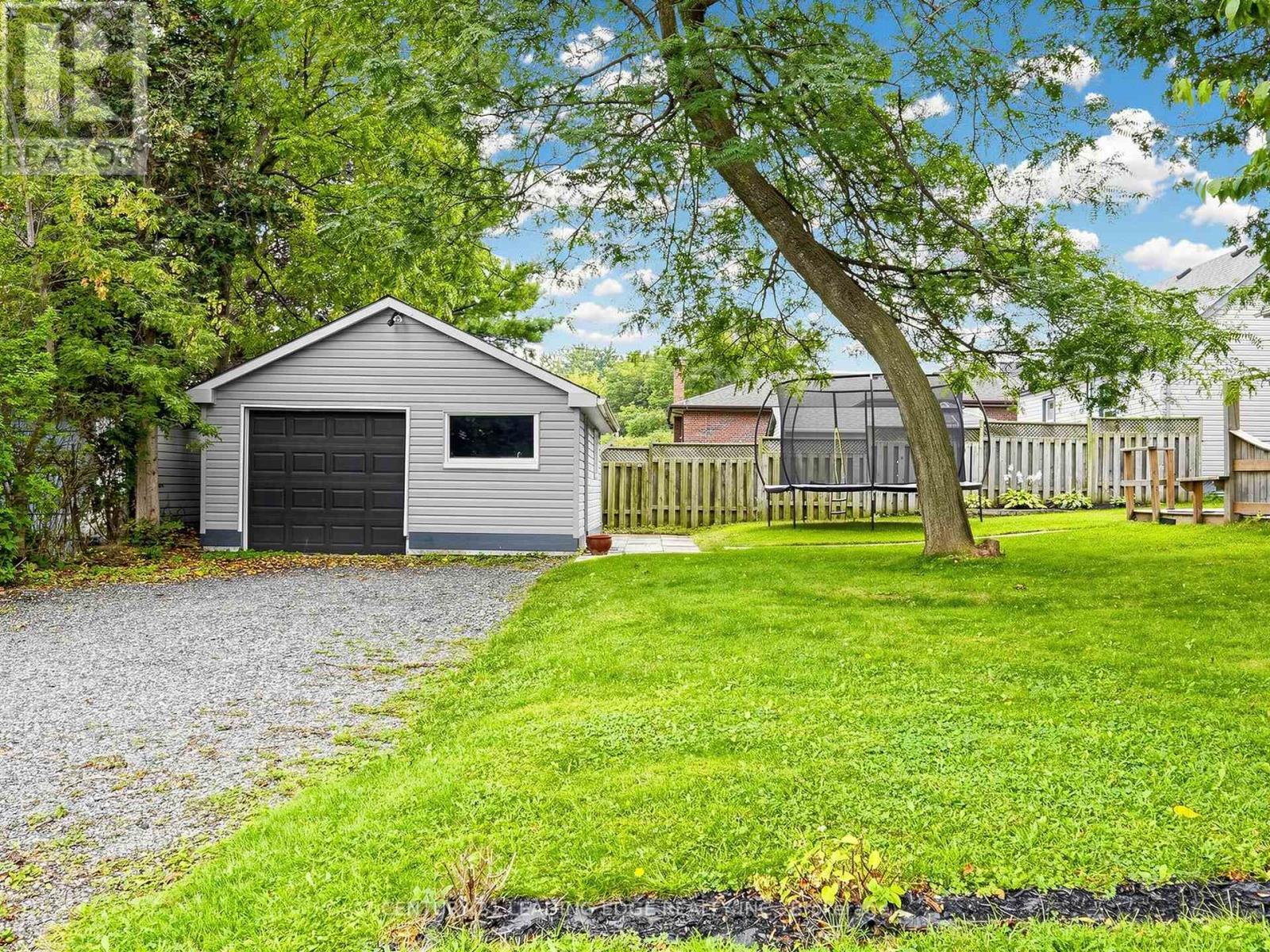 177 PARK ROAD N - Image 40